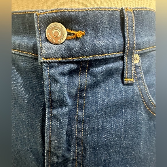 Veronica Beard Carly Crop Kick Flare Jeans NWT Size
 30 Denim 5 pocket style - Picture 6 of 9